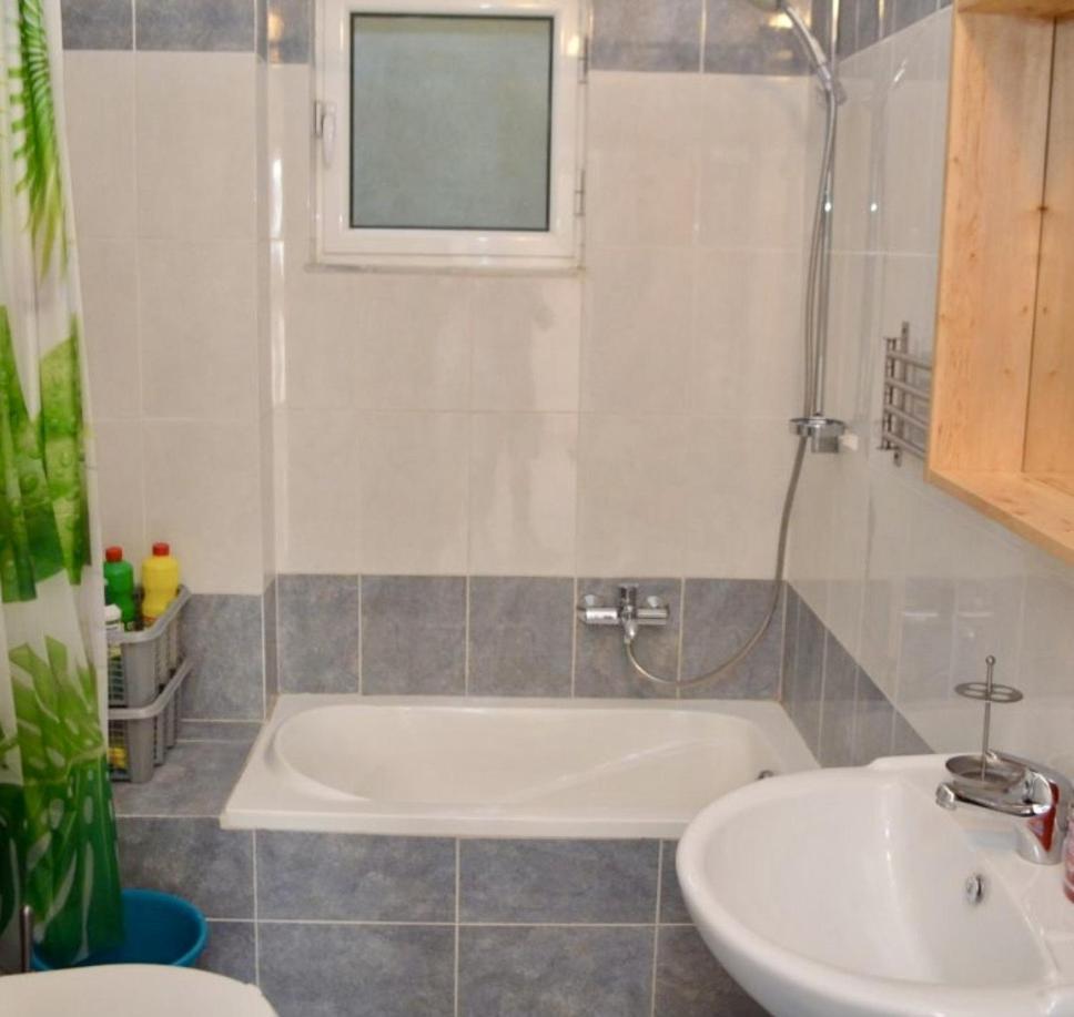 Andi Apartment Sarande Exterior photo